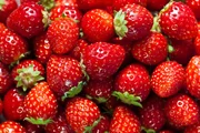 Suco verde com maçã e abacaxi promove saciedade e ajuda na saúde intestinal