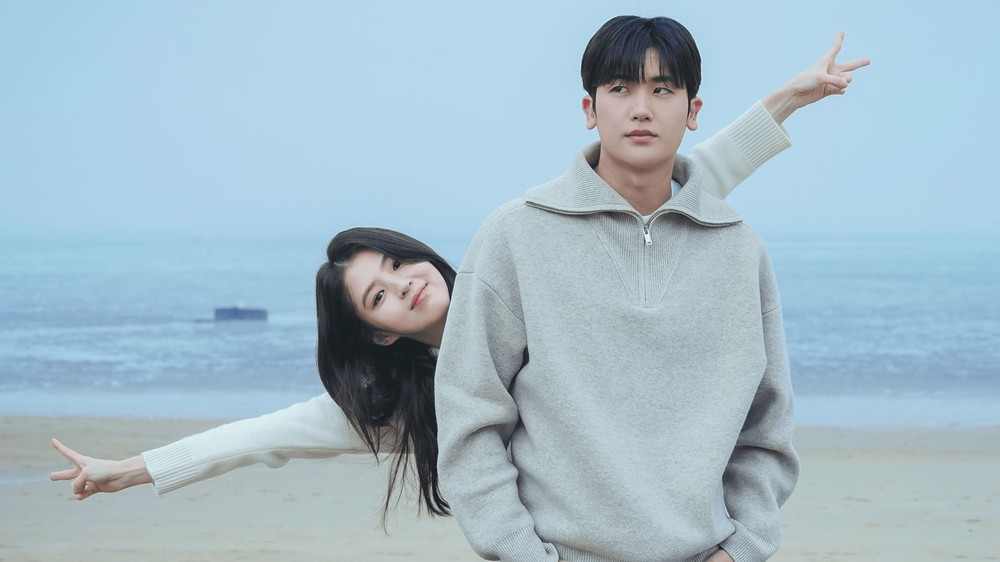 Em Soundtrack #1, dois melhores amigos começam a ressignificar o sentimento — Foto: Reprodução/Disney+