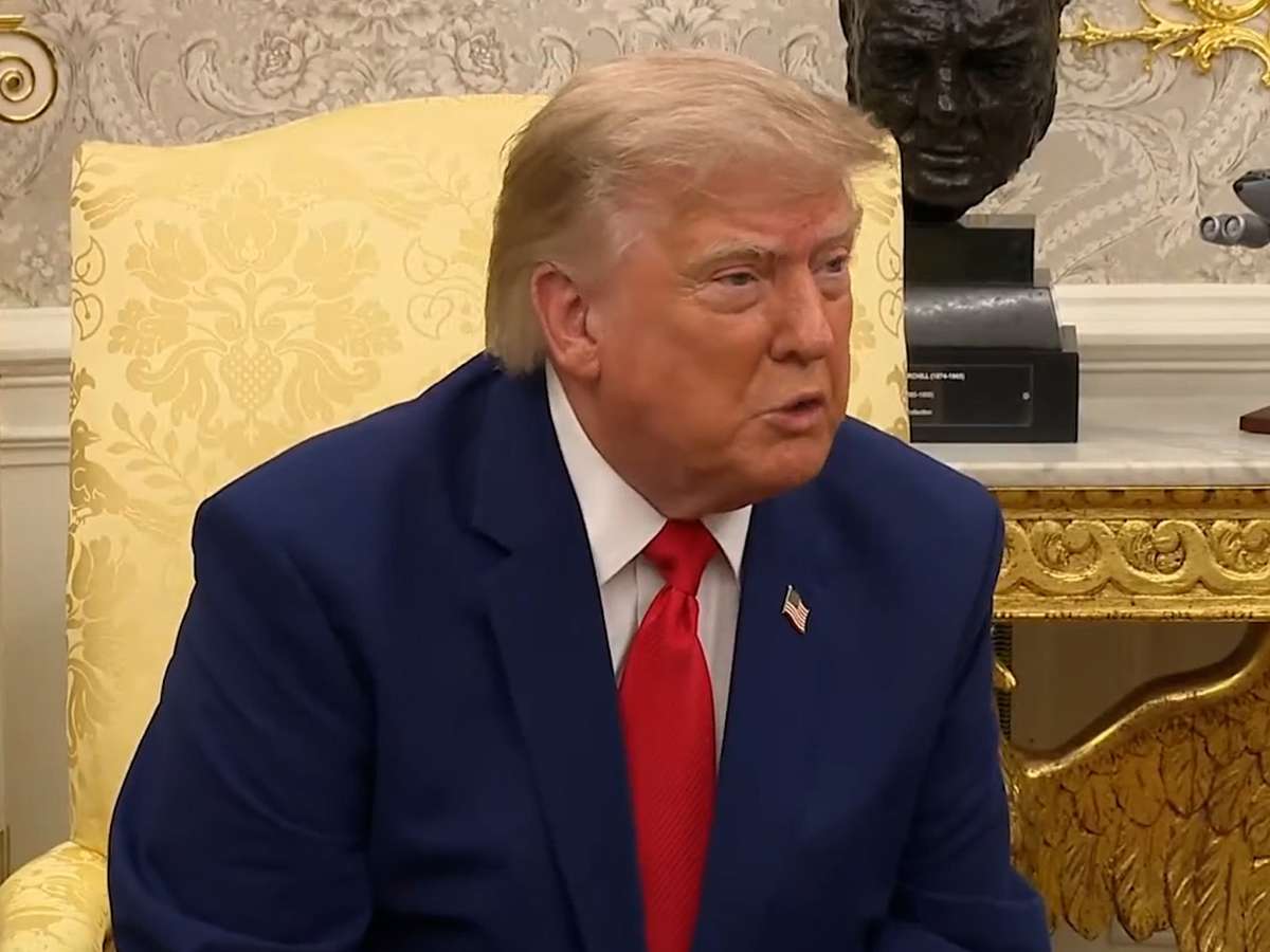 Trump proíbe repórteres da CNN, MS NOW e Politico de entrar na Casa Branca