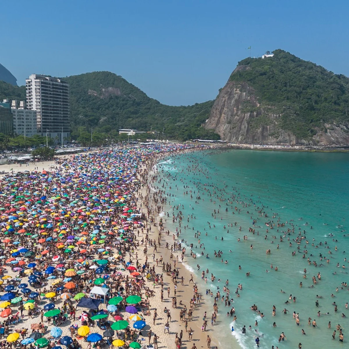 Clima: calor de até 35ºC e chuvas isoladas marcam o país nesta terça-feira