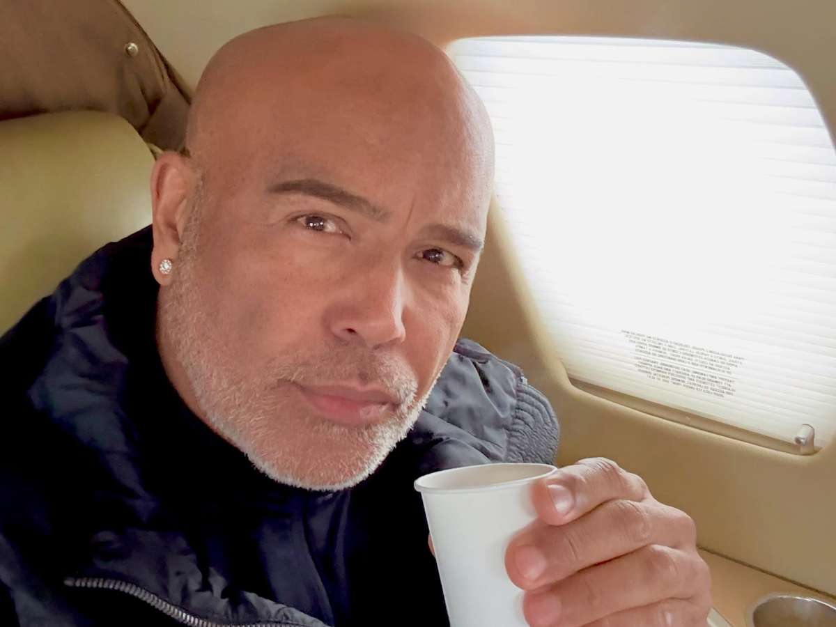 Quem estava no helicóptero desaparecido com o cantor Rick em SC