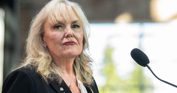 Ex-diretora conservadora da Colúmbia Britânica acusada de contratar investigador particular