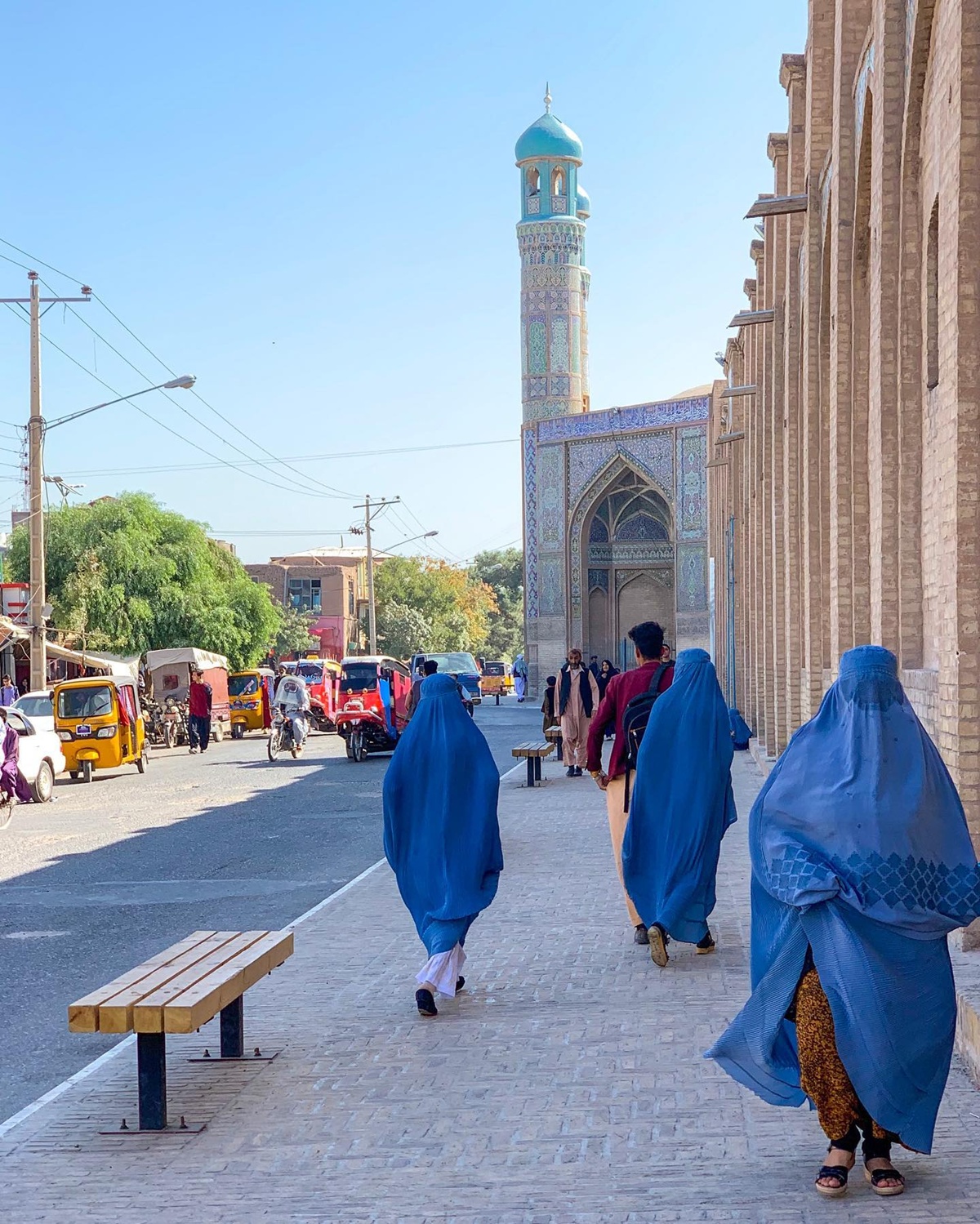“Lei das burcas” entra em vigor em Portugal com multas de até 3 mil euros