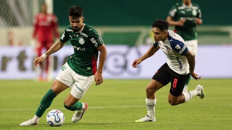 Envergonhado, Abel volta atrás. Se desculpa e admite que errou. ‘Ninguém é maior que o Palmeiras. Não soube me expressar. Tenho o coração ao pé da boca’