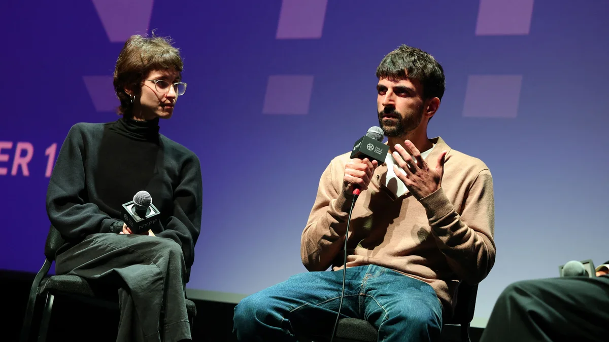 O documentário de Gaza 'NAZA' ganha prêmio enquanto o diretor fala com plateia em Nova York