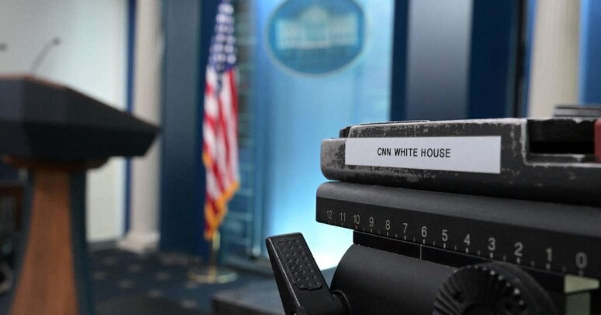 Emissoras abandonam cobertura de Trump após CNN ser barrada da Casa Branca