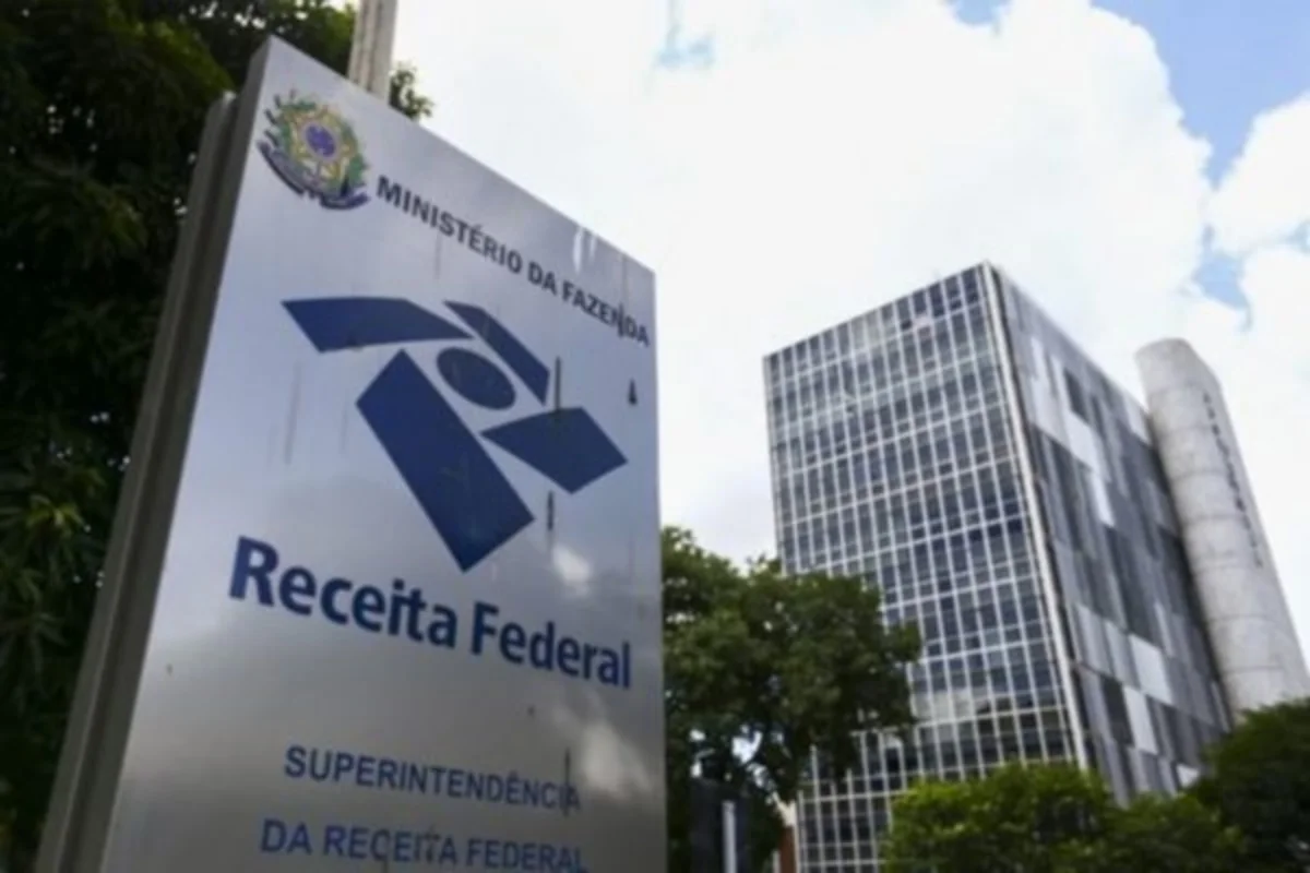 Arrecadação federal soma R$ 239,4 bilhões em setembro, recorde para o mês