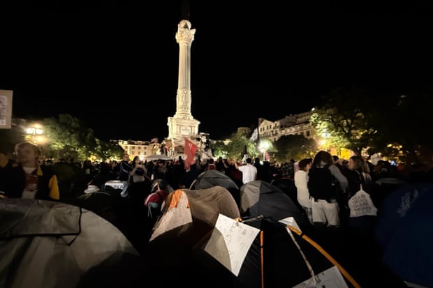 'Estamos sufocando': protestos se espalham por Lisboa e Milão à medida que as tensões sobre habitação e custos de vida intensificam