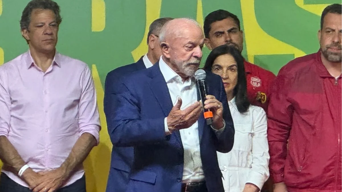 Lula após resultado do primeiro turno: "O jogo vai começar"