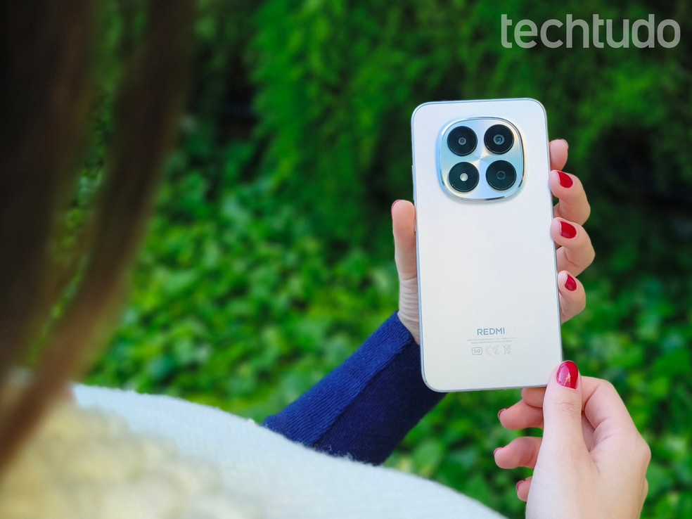 5 celulares Xiaomi com superbateria para esquecer o carregador em casa