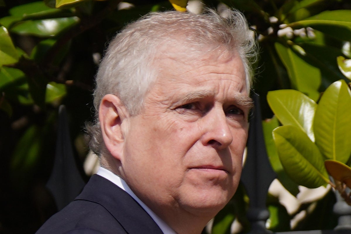 Andrew Mountbatten-Windsor recebeu £300.000 de compensação após o término do arrendamento da Royal Lodge