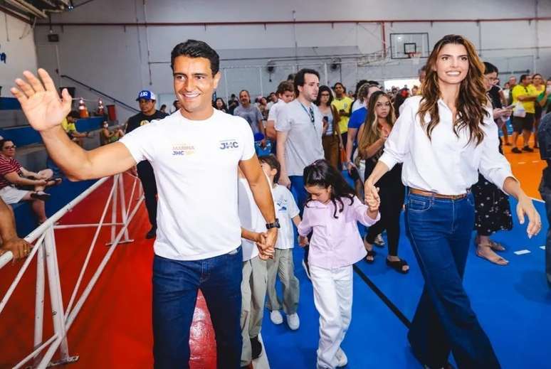 Do altar à urna: assim como Moro e Rosângela, conheça 22 casais que se candidataram juntos nas Eleições de 2026 e ganharam