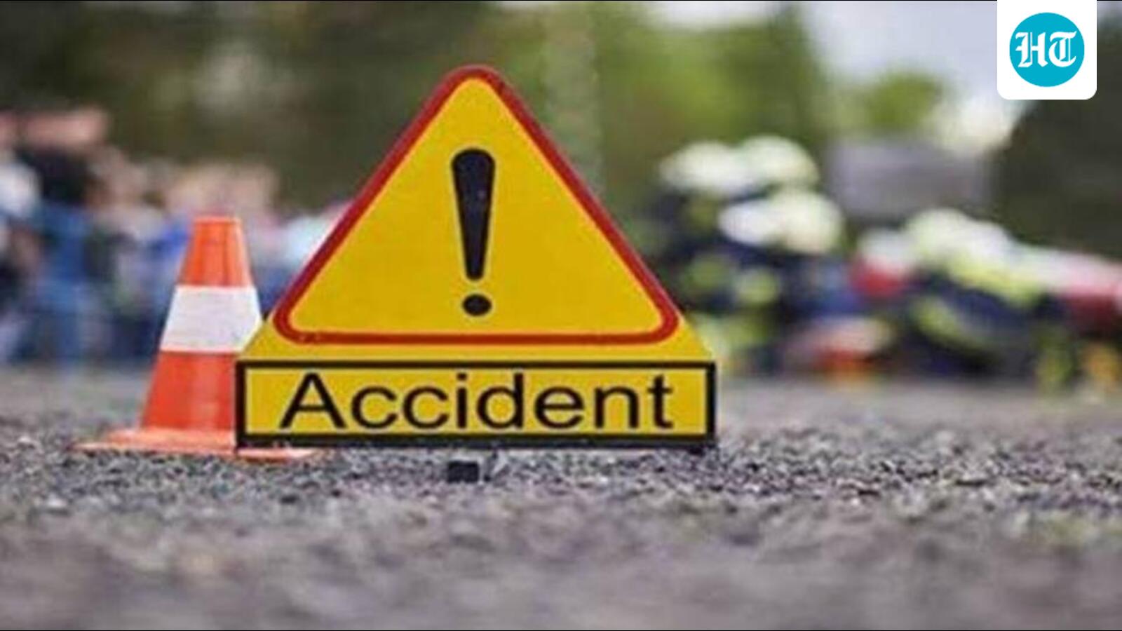 3 mortos, 7 feridos após ônibus transportando peregrinos de Maharashtra colidir com uma carreta em Jaipur, no Rajasthan