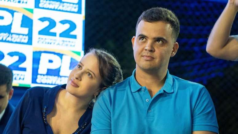 Do altar à urna: assim como Moro e Rosângela, conheça 22 casais que se candidataram juntos nas Eleições de 2026 e ganharam
