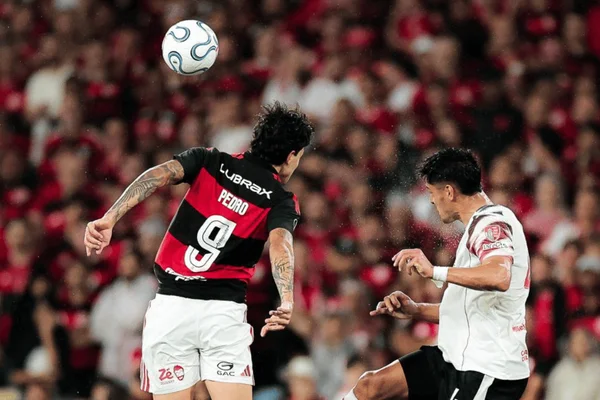 Leonardo Jardim aponta que Flamengo foi pouco efetivo diante do Estudiantes - destaque galeria