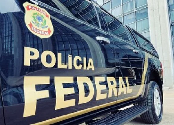 PF investiga venda de carros roubados na fronteira do RS com Uruguai