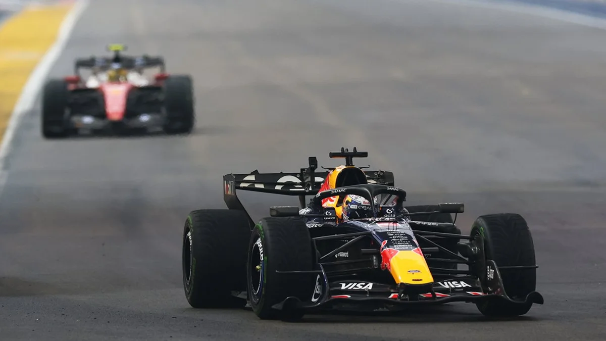 Singapura: Verstappen vence sprint caótica e Bortoleto abandona após batida