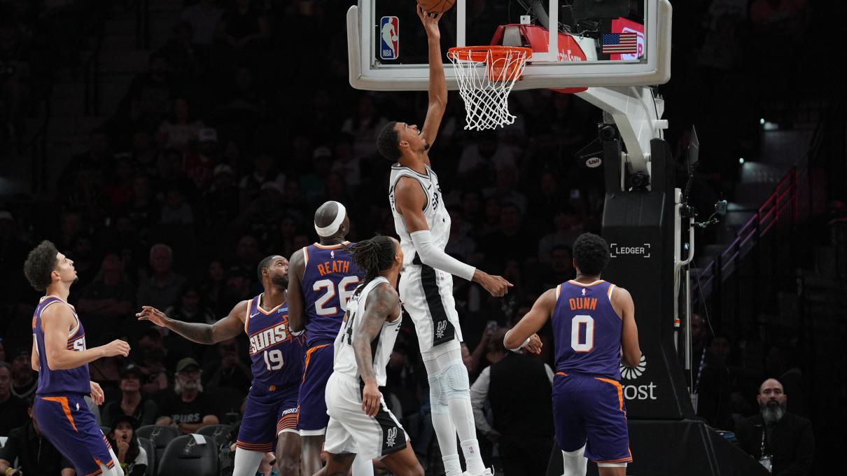 Os Knicks iniciam a defesa do título da NBA com um grupo numeroso de equipes em busca de seu trono