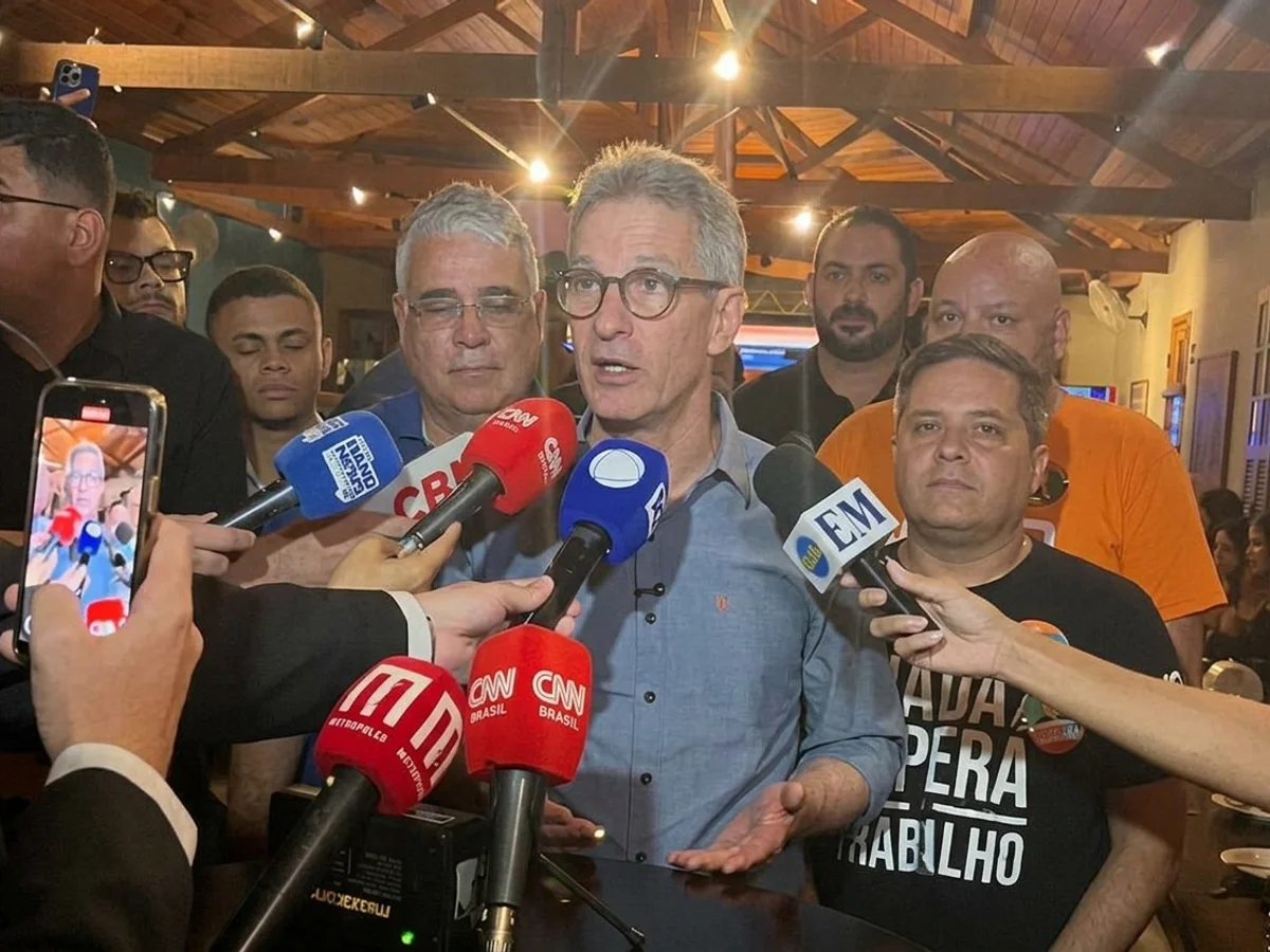 Zema declara apoio a Flávio no 2º turno: “Não vou ficar em cima do muro”