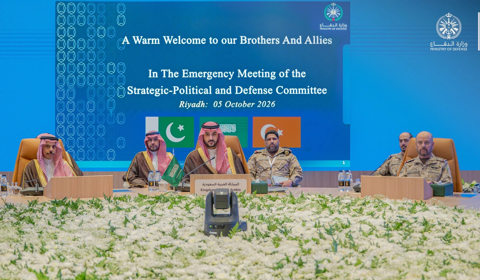 A Arábia Saudita condena os ataques contínuos dos Houthis e reafirma o direito de se defender