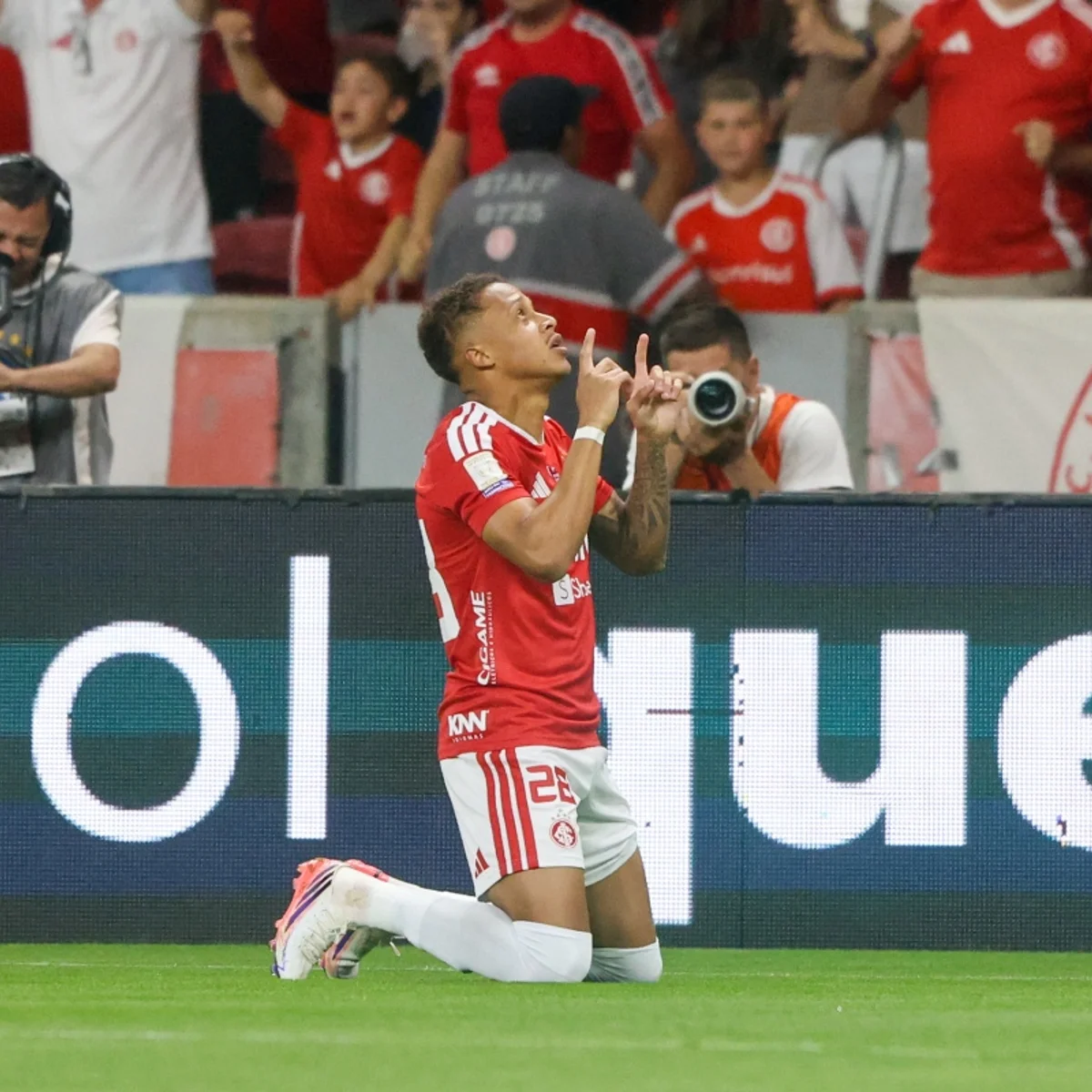 Internacional vence e impõe 7º revés seguido do Corinthians no Brasileirão