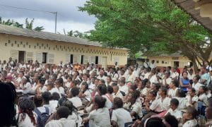 Professores lançam Fundo de Solidariedade e exigem revisão da carreira