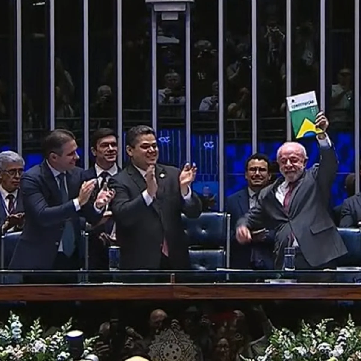 Alcolumbre celebra promulgação da PEC da 6x1: "Cumpri a minha palavra"