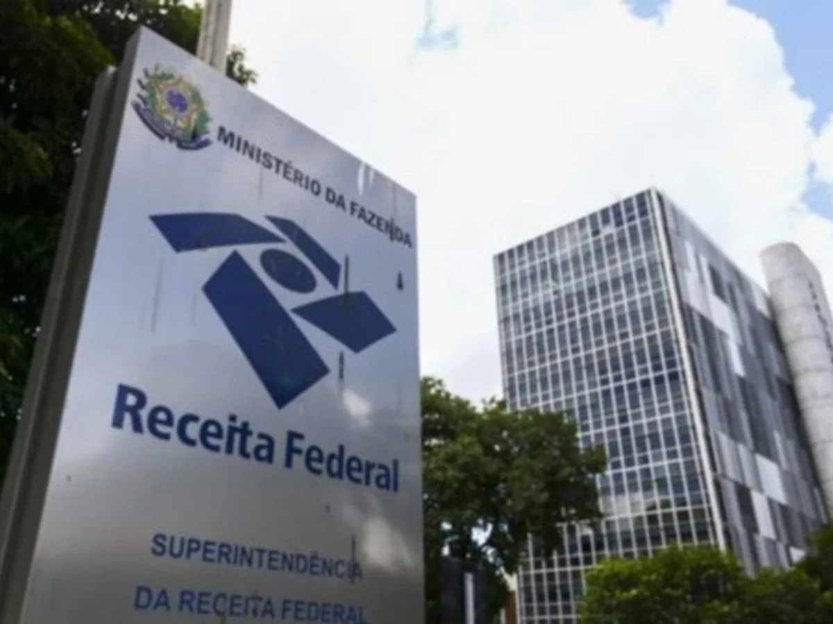 Arrecadação federal soma R$ 239,4 bilhões em setembro, recorde para o mês