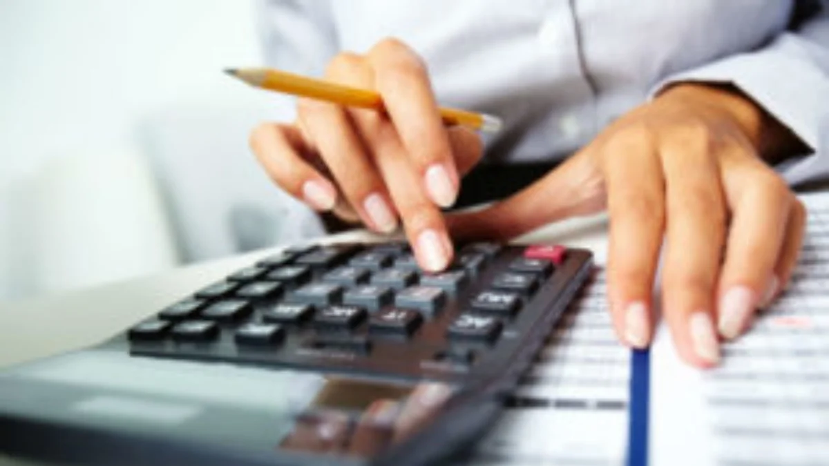 Endividamento das famílias cai pela primeira vez no ano e fica em 81,7%