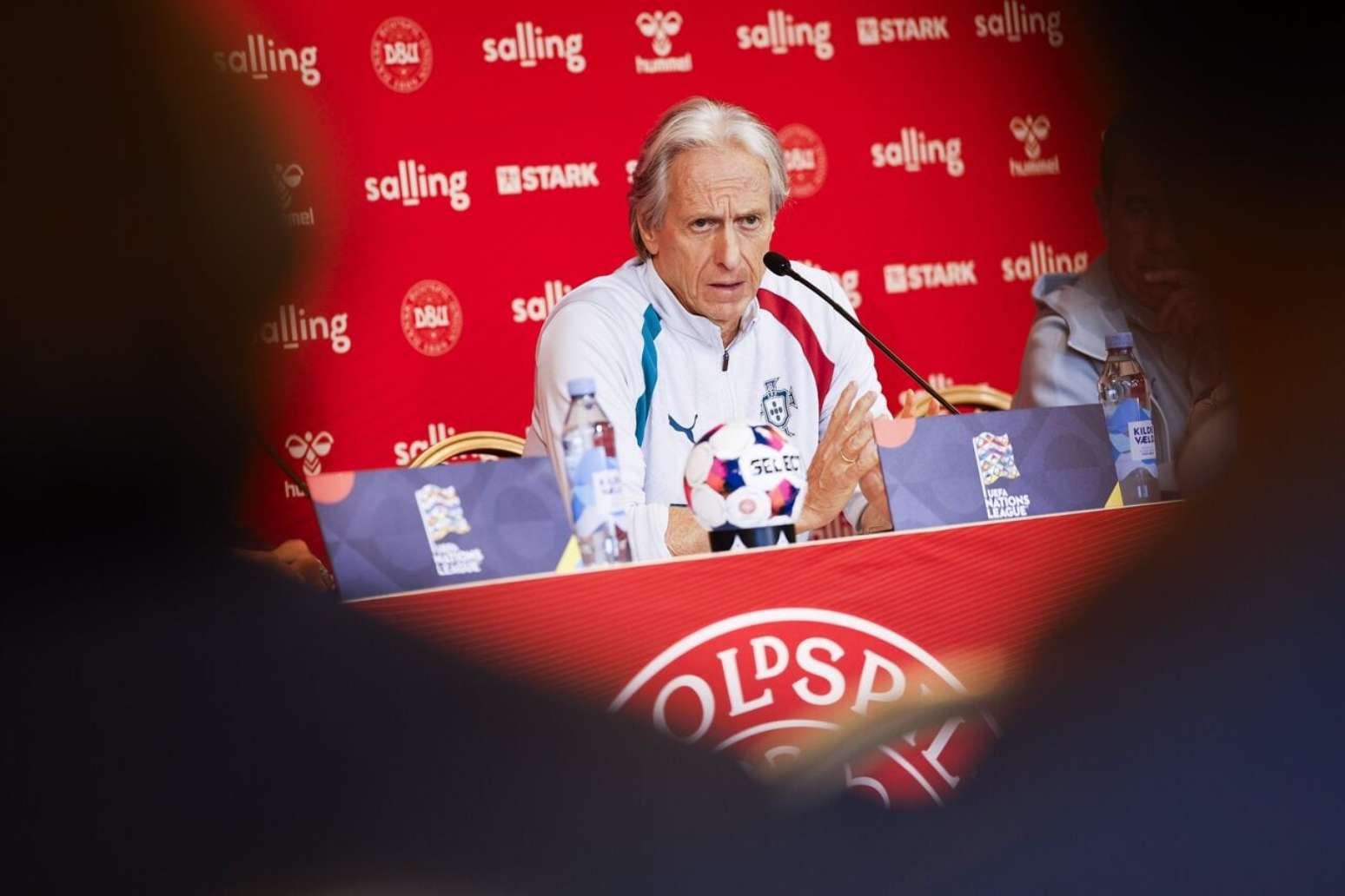 Jorge Jesus durante entrevista coletiva de Portugal, ap&oacute;s vit&oacute;ria sobre a Noruega &ndash;