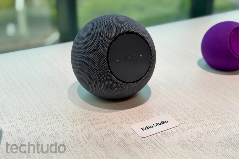 Echo Studio promete som potente e tem suporte a Dolby Atmos — Foto: Rubens Achilles/TechTudo