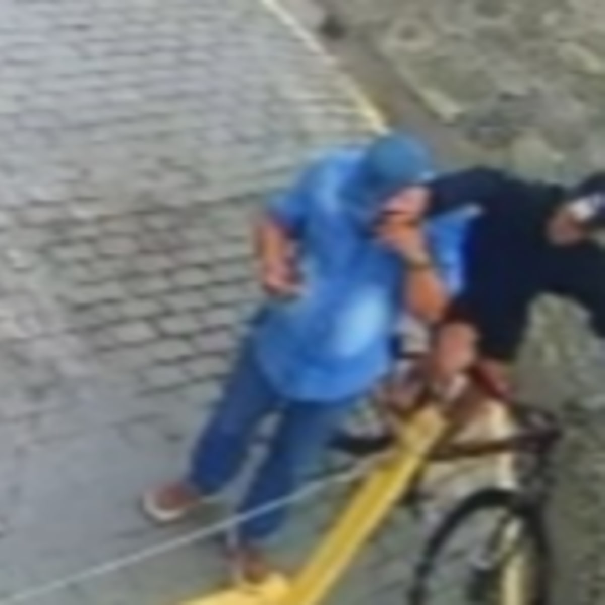 Vídeo: homem morre após infarto ao perseguir suspeito de furtar celular no litoral de São Paulo