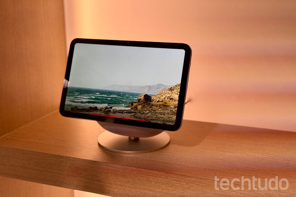 Nova geração da Echo Show 8 estará disponível no Brasil em novembro — Foto: Rubens Achilles/TechTudo