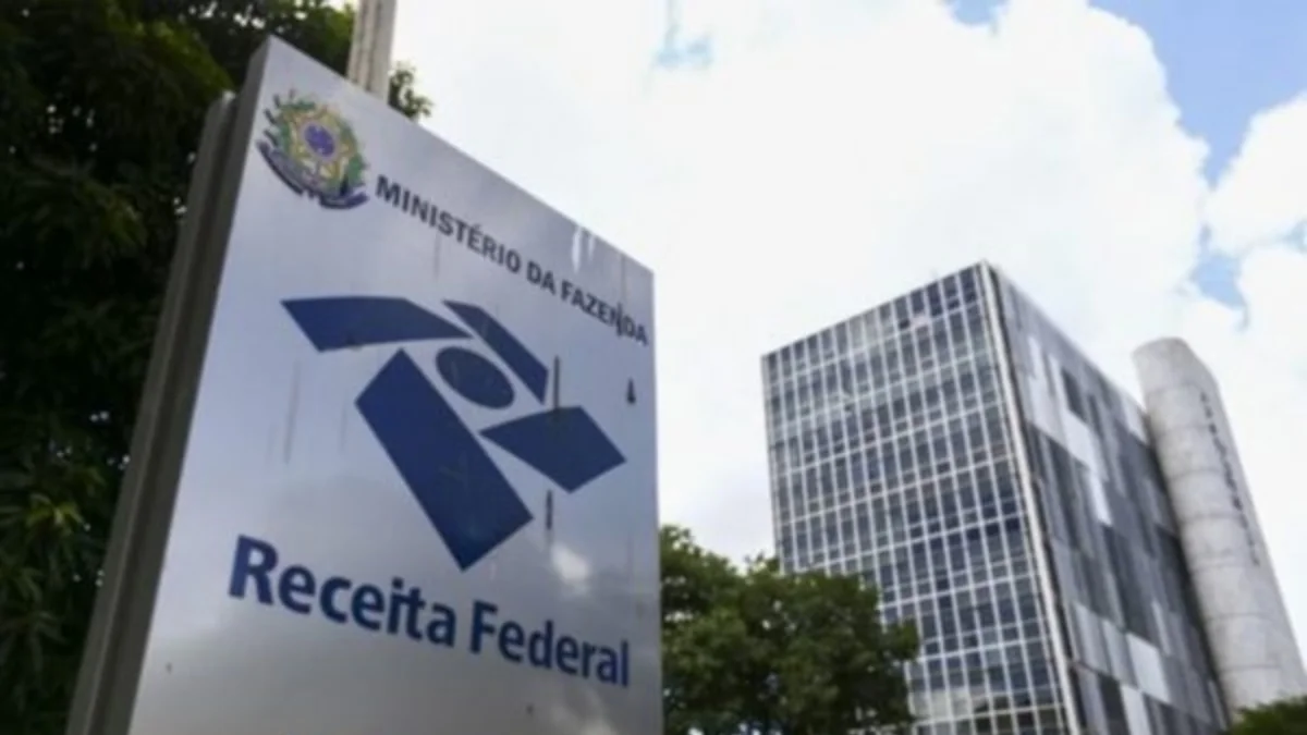 Arrecadação federal soma R$ 239,4 bilhões em setembro, recorde para o mês