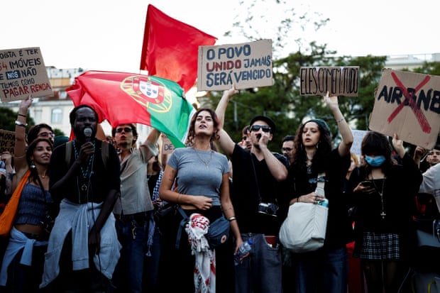 'Estamos sufocando': protestos se espalham por Lisboa e Milão à medida que as tensões sobre habitação e custos de vida intensificam