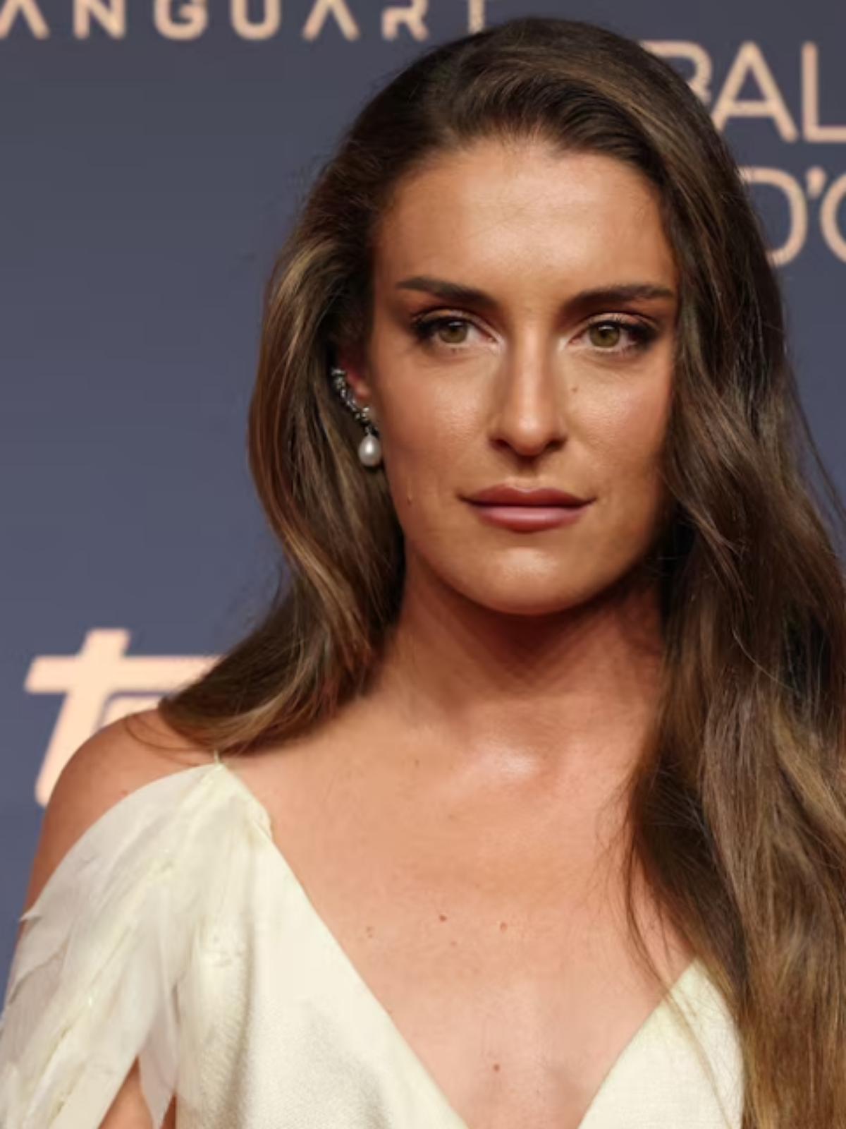 Alexia Putellas vence a bola de ouro feminina pela terceira vez