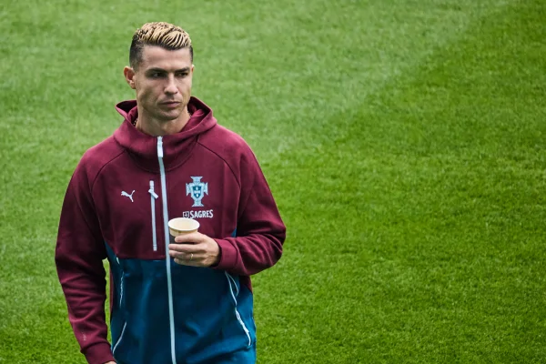 Wayne Rooney critica postura de Cristiano Ronaldo após confusão na seleção - destaque galeria