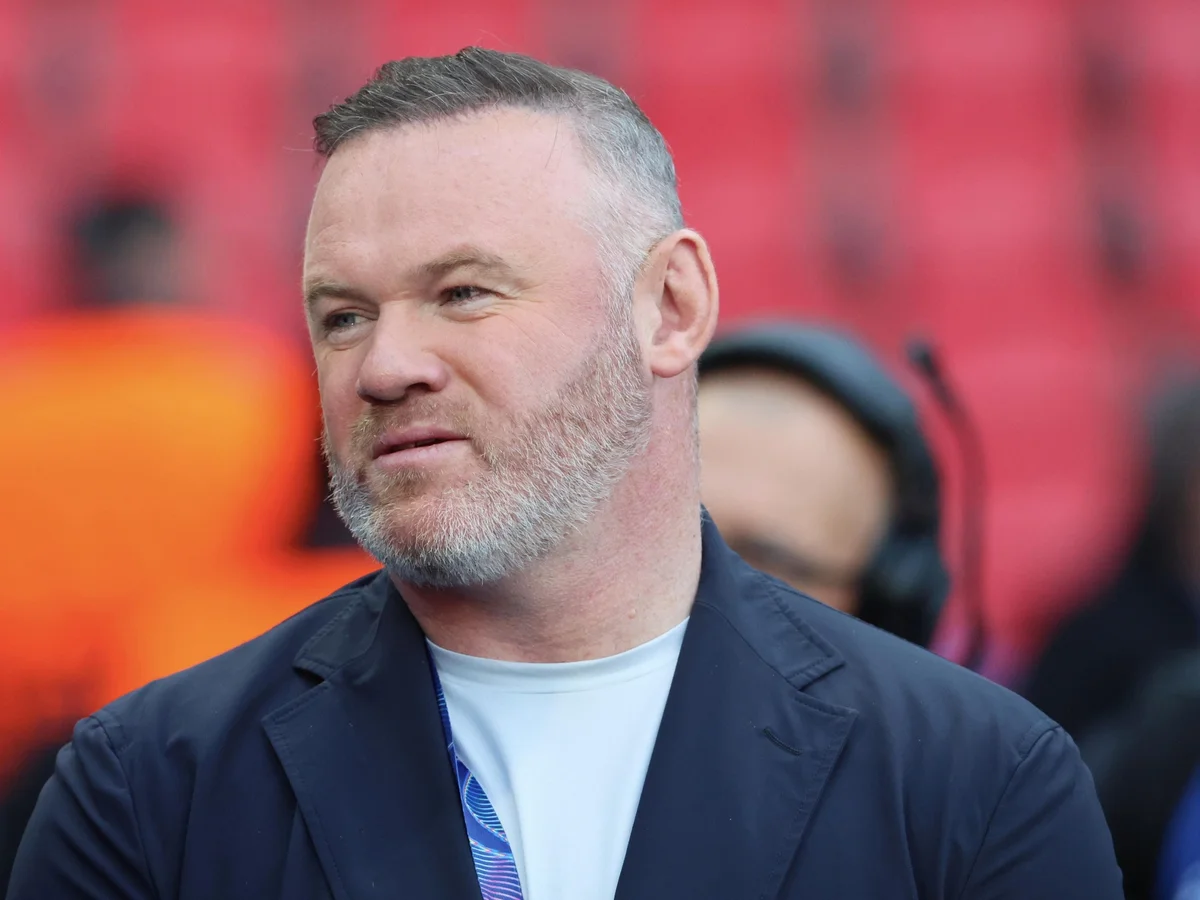Wayne Rooney critica postura de Cristiano Ronaldo após confusão na seleção