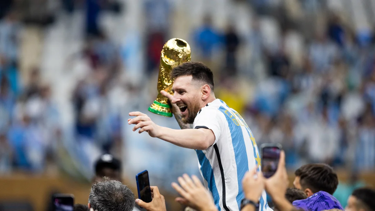 Do adeus precoce ao tchau como D10S: a trajetória de Messi na Argentina