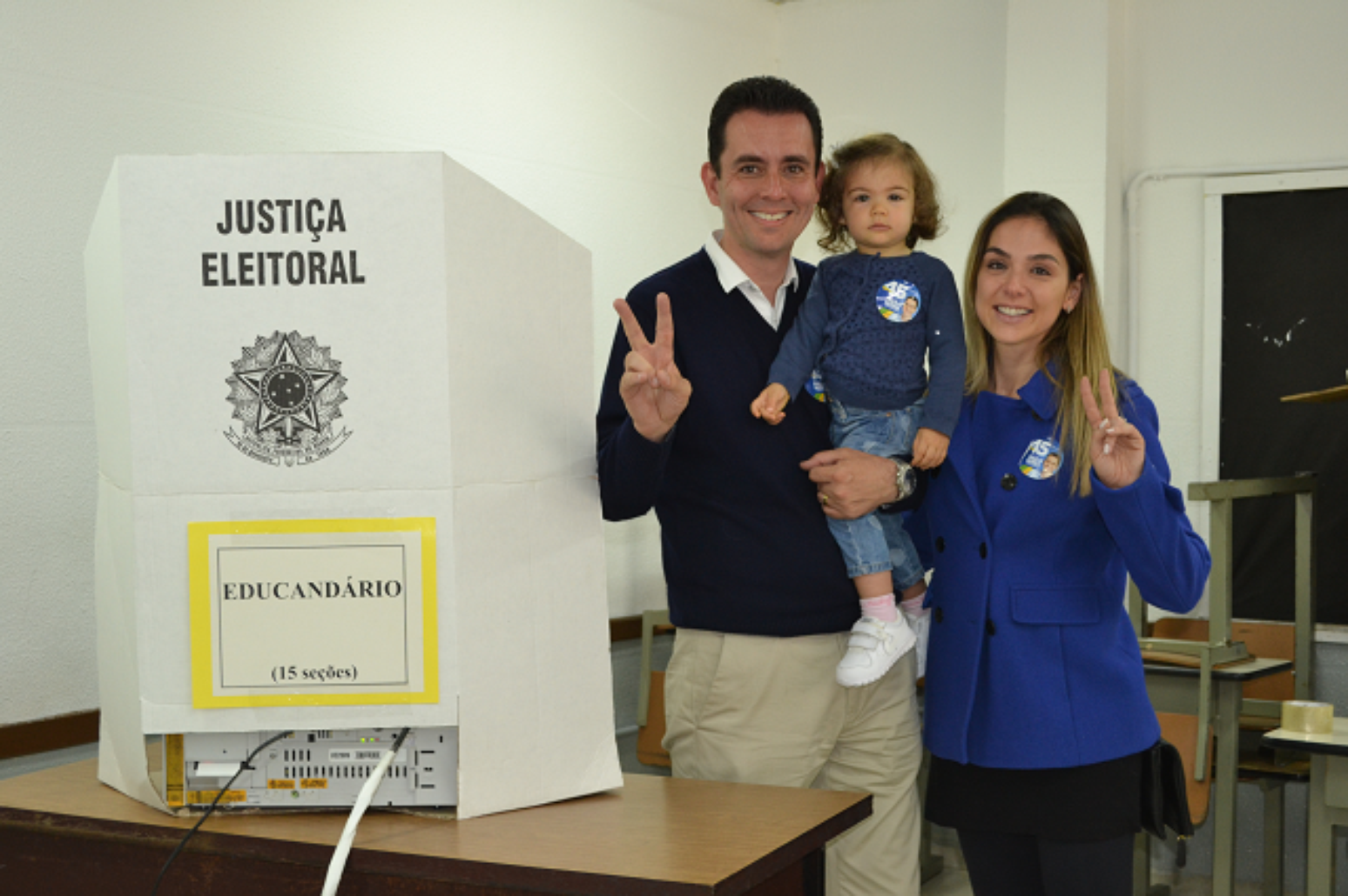 Paulo Serra (PSDB) foi eleito deputado federal; a esposa, Ana Carolina Serra (PSDB) foi reeleita deputada estadual por São Paulo