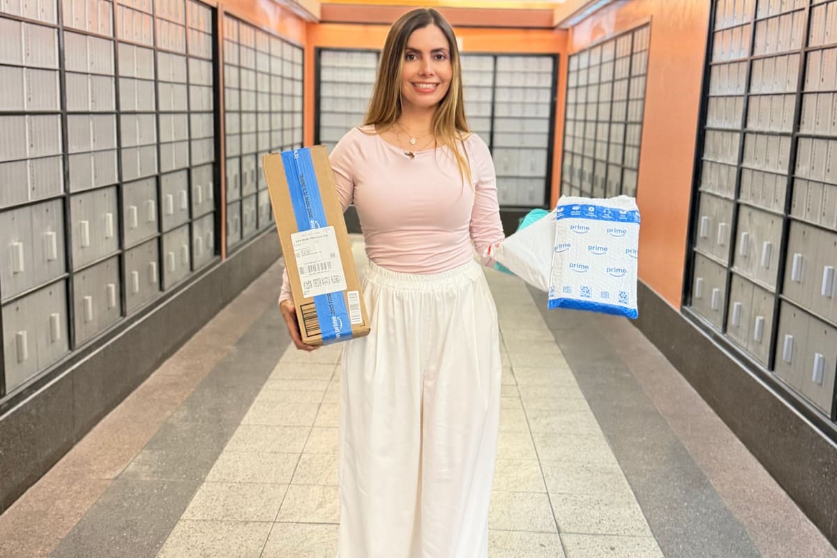 A colombiana que foi detida pelo ICE e hoje ajuda milhares de migrantes na Califórnia através da leitura