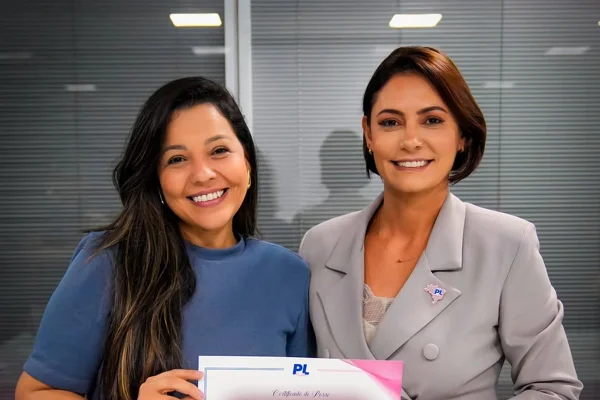 Aliados de Flávio e Michelle não se elegem no Ceará após crise por alianças - destaque galeria