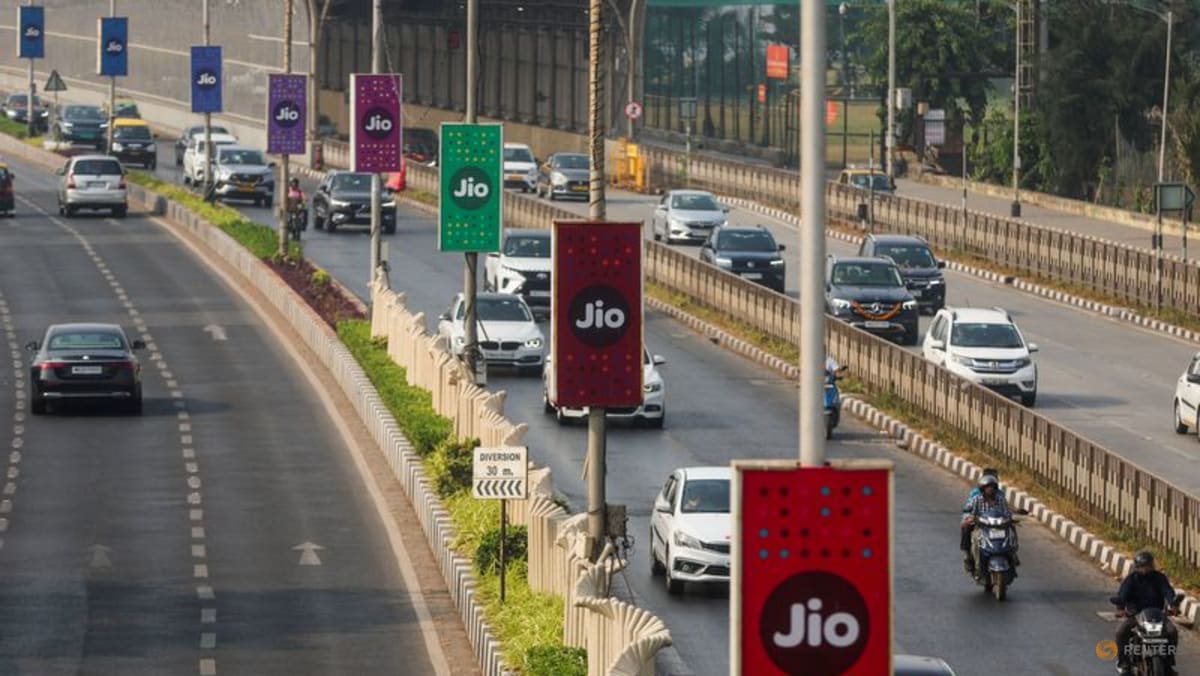 O Jio do Ambani faz sua estreia na bolsa de Mumbai após IPO nos EUA recorde de US$ 3,2 bilhões