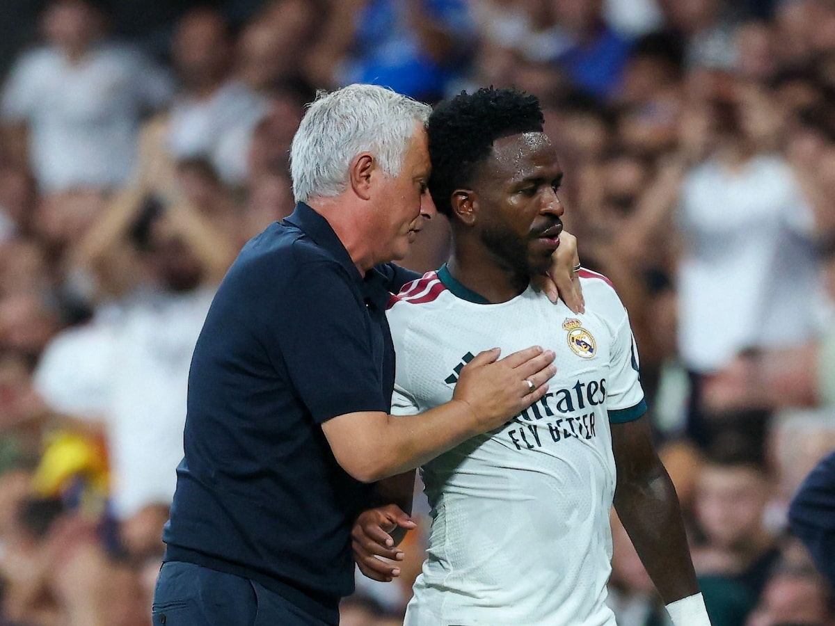 Mourinho defende Vini Jr. no Real: ‘No lugar dele, eu teria forçado uma transferência’