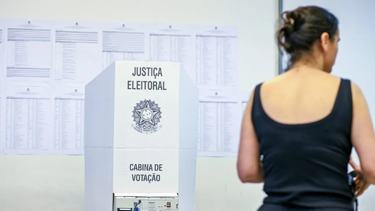 Eleitor deve levar 41 segundos para votar no segundo turno, prevê TRE-DF