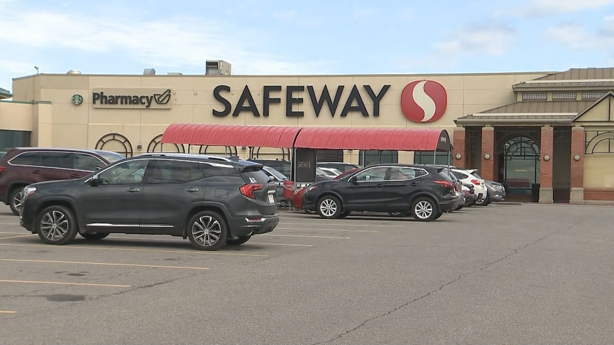 Strike action avoided as Alberta’s Safeway union votes for new contract