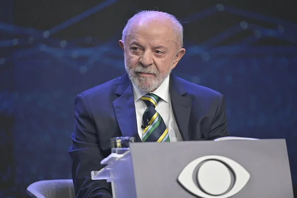 Simulação de púlpito e consultoria: como Lula se prepara para o debate